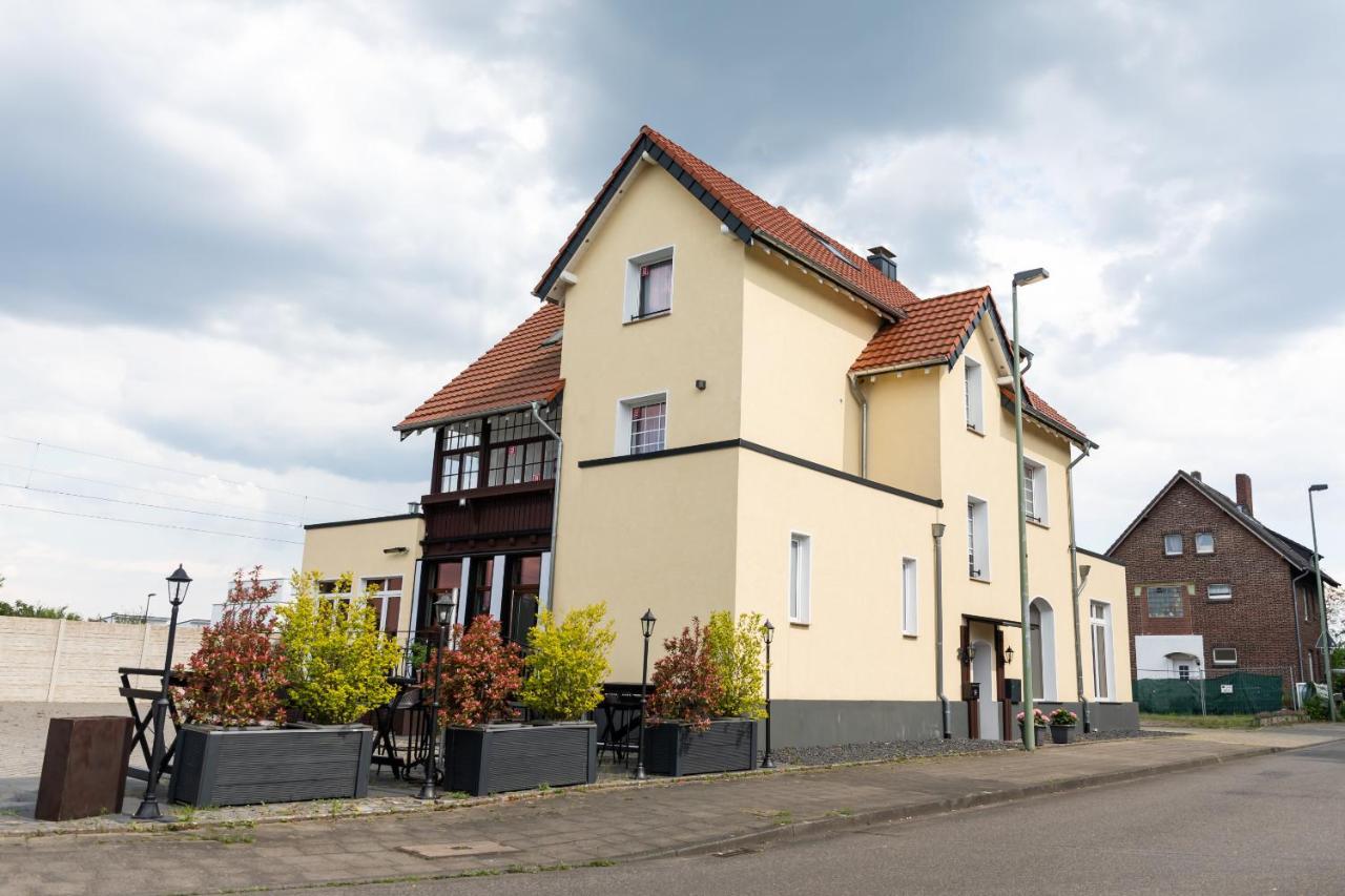 Pension Und Location Cham Meerbusch Exterior photo